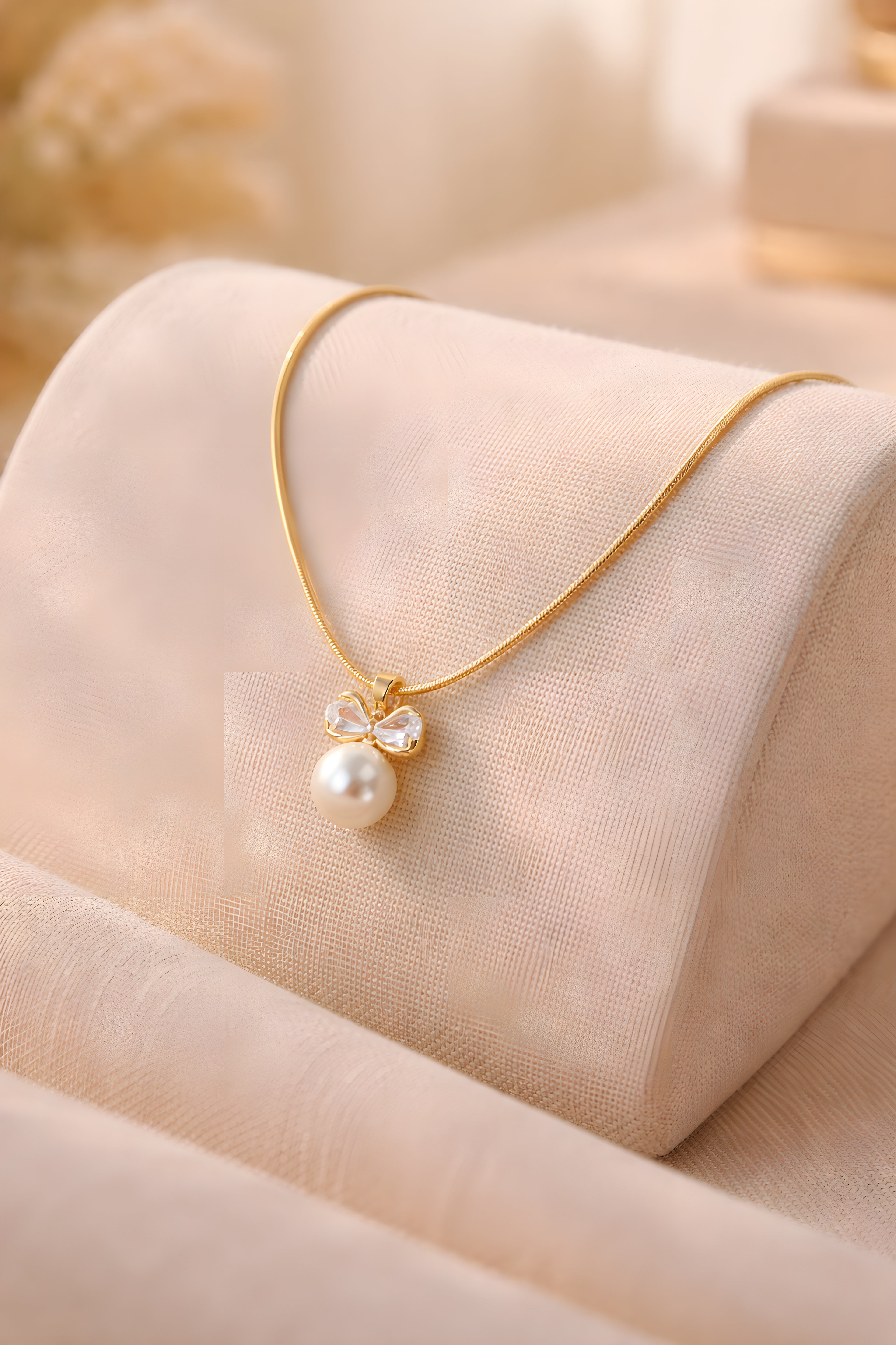 Crystal Bow Pearl Necklace