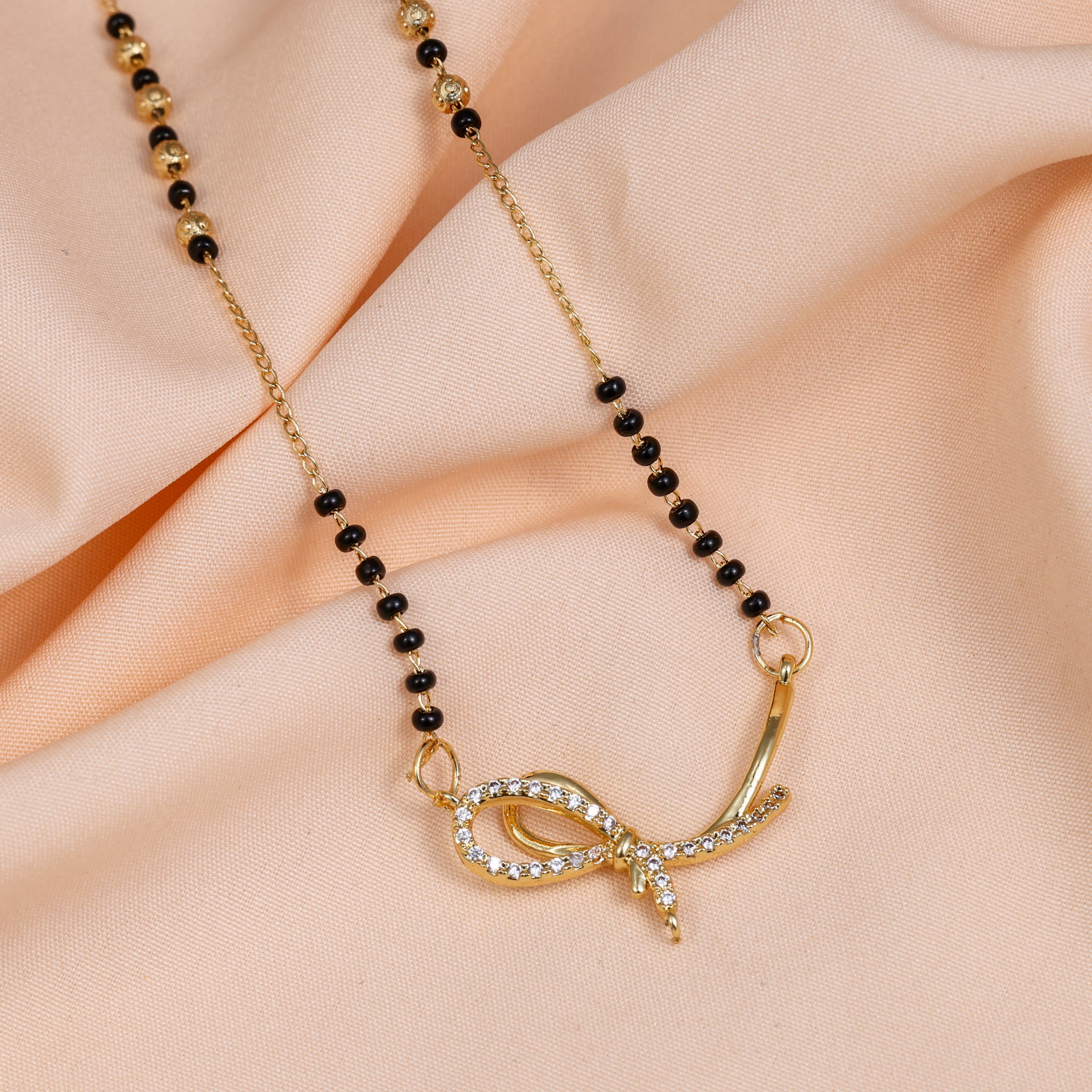 Sona Ganthi “Golden Knot” Mangalsutra