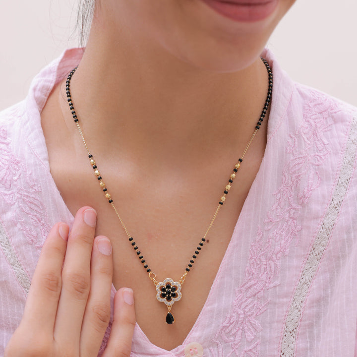 Kaali Pushp “Black Bloom” Mangalsutra