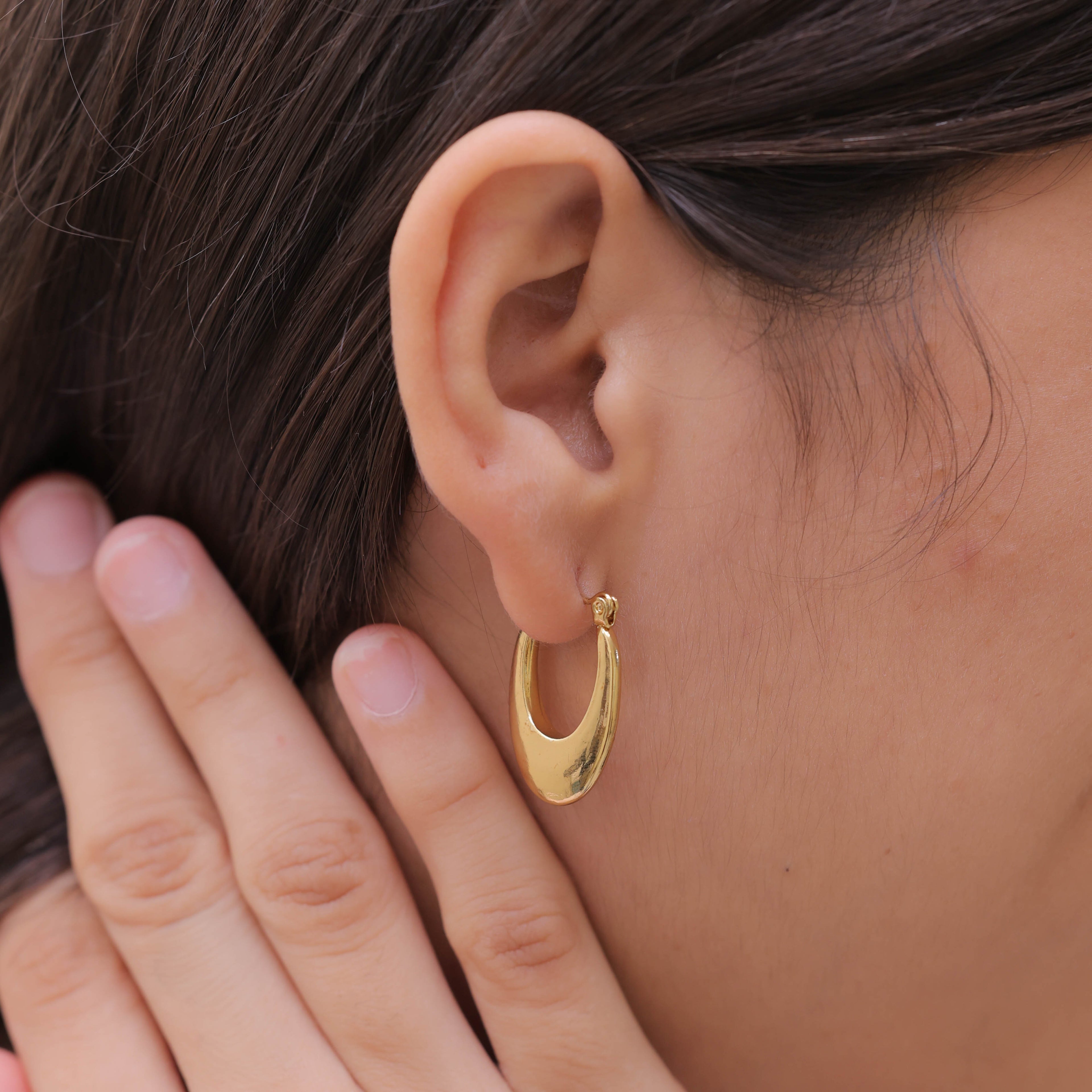 Shunya Arc Teardrop Hoop Earrings