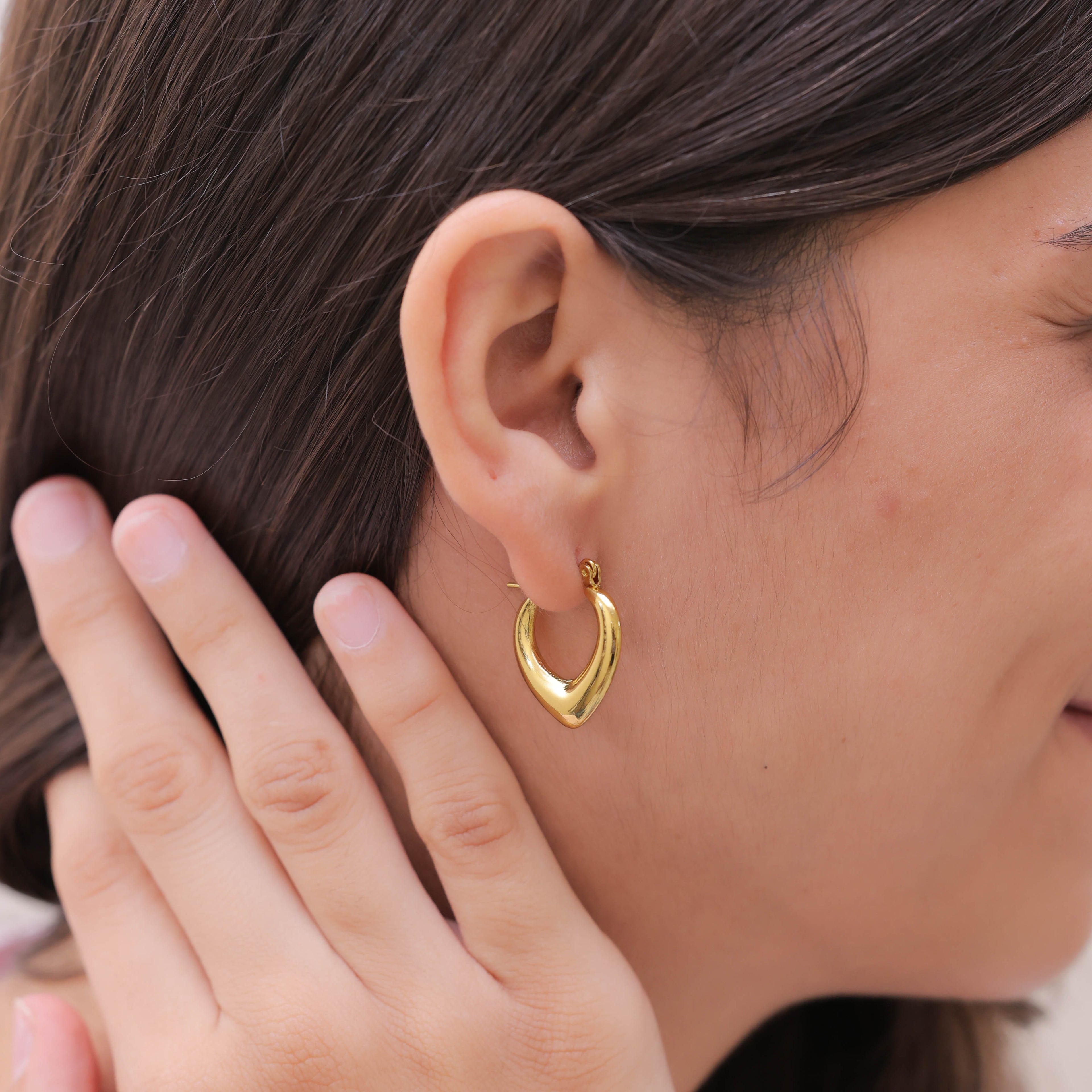 Kaman Bali Arch Hoop Earrings