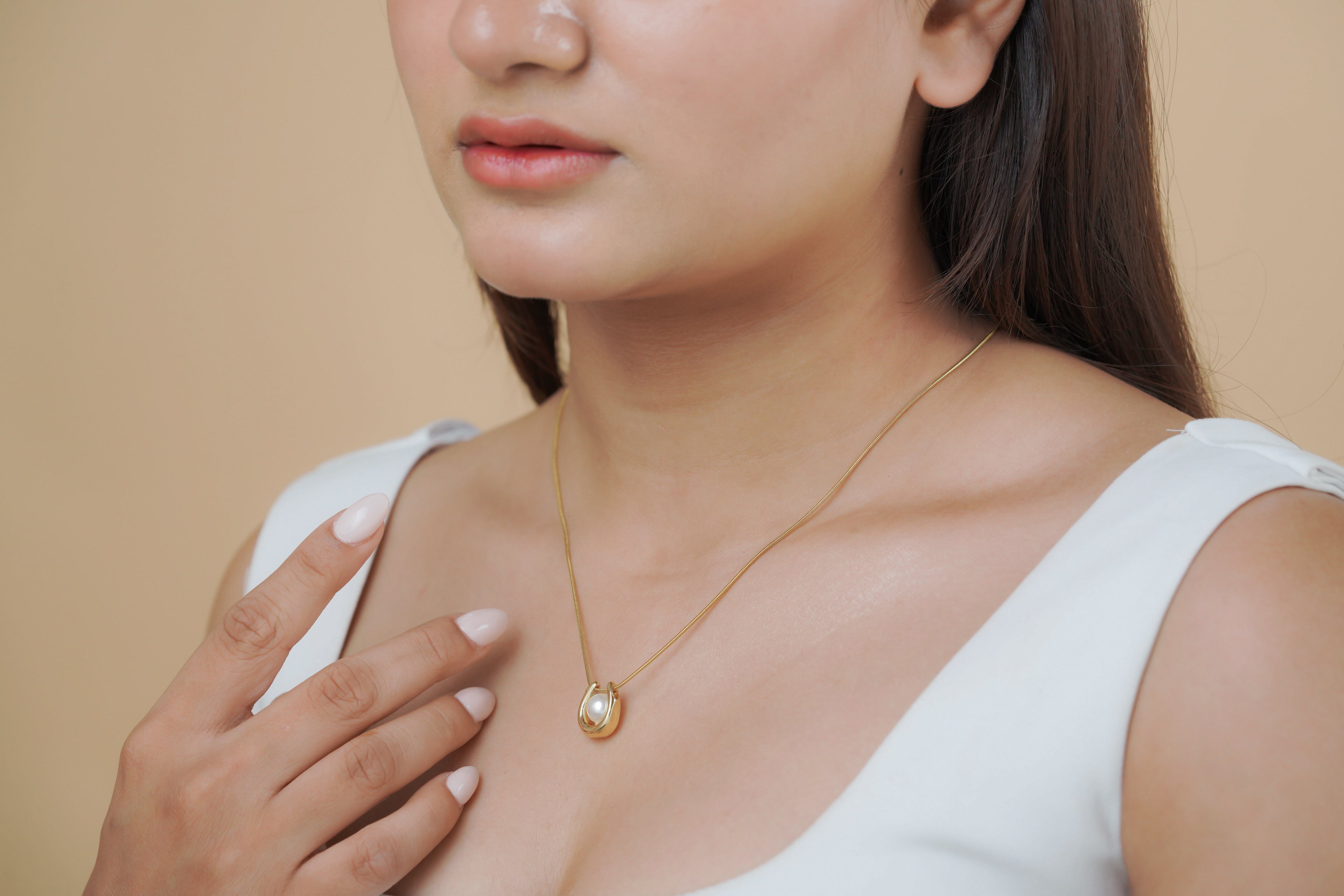 Classic Pearl Pod Necklace
