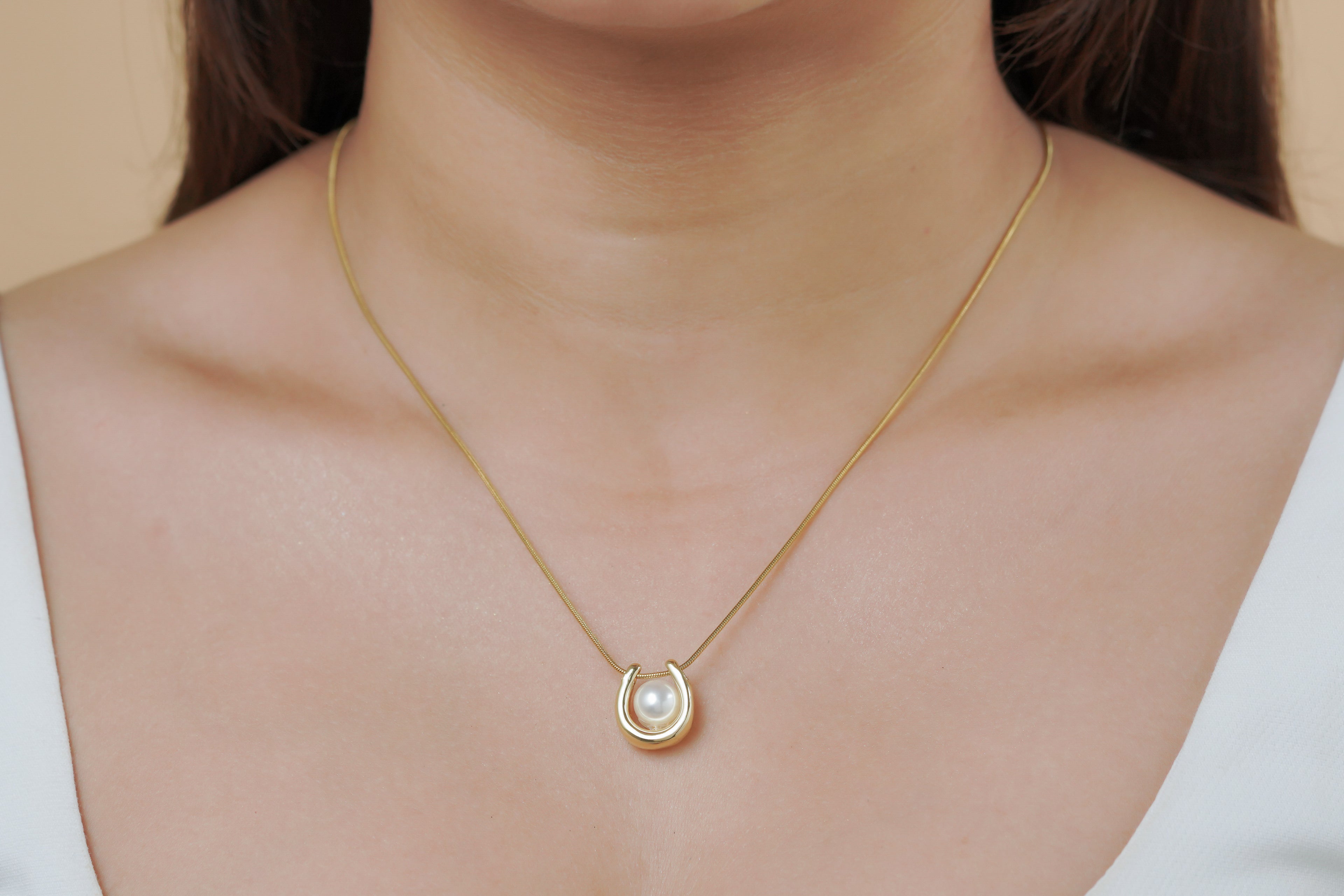 Classic Pearl Pod Necklace