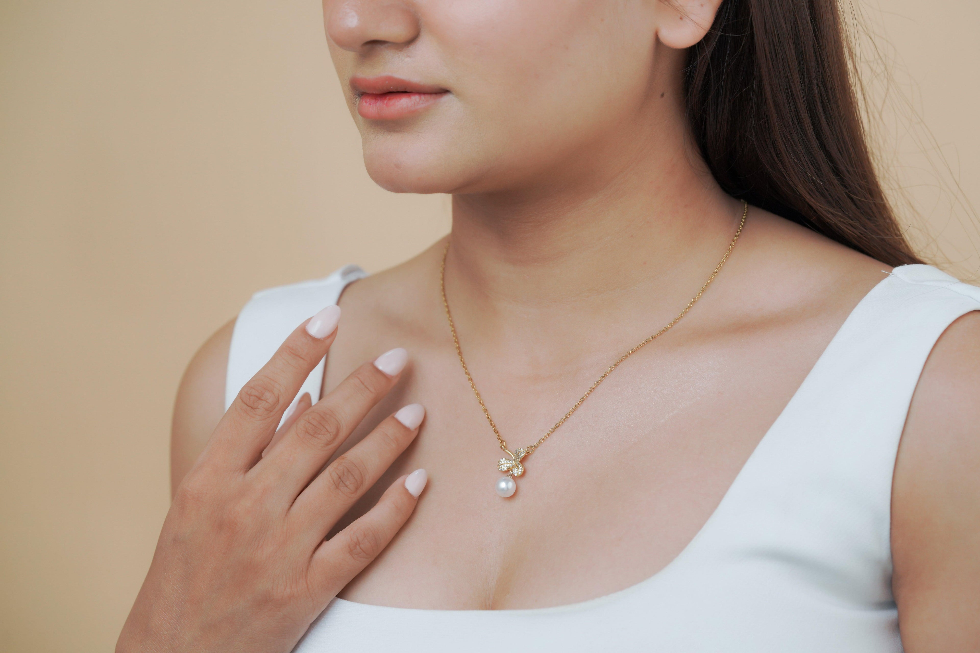 Golden Leaf & Pearl Pendant Necklace