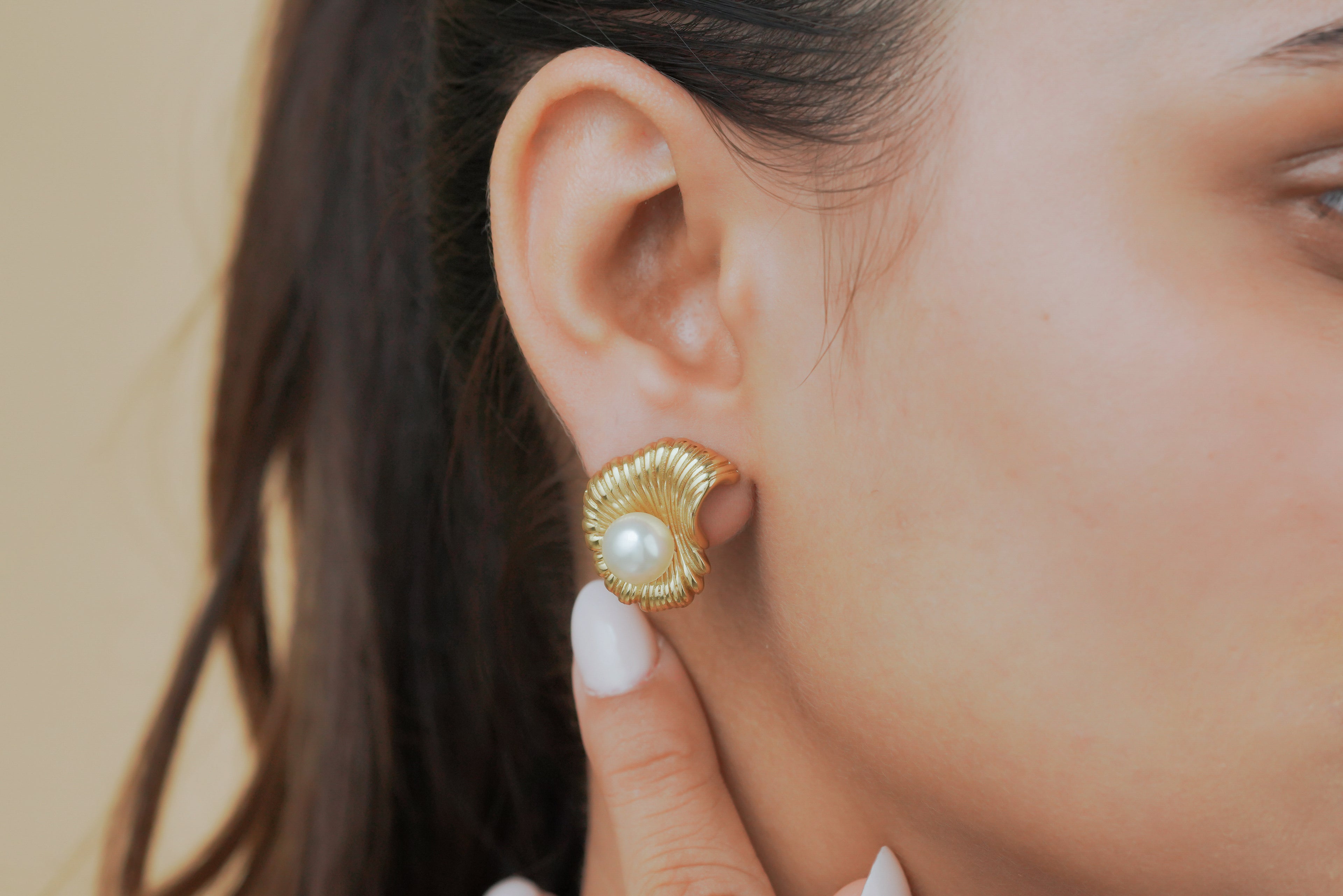 Shell & Pearl Stud Earrings