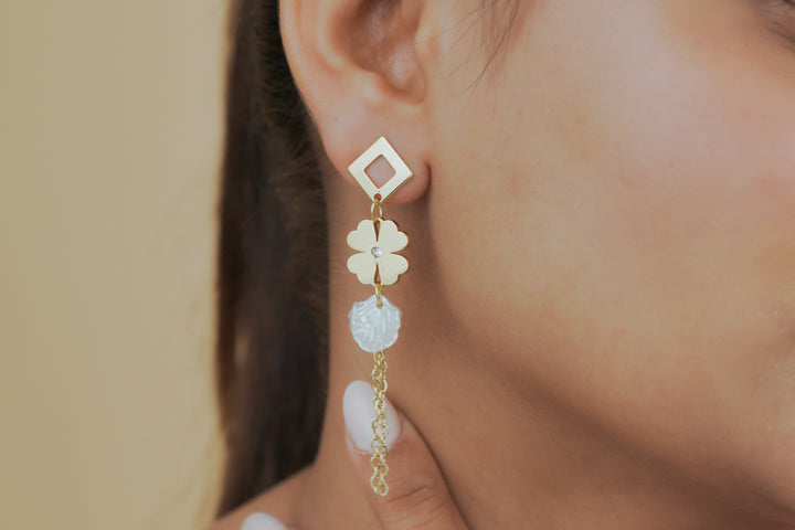 Clover, Pearl Shell & Chain Tassel Earrings