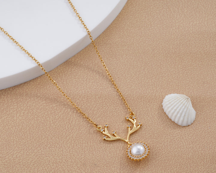 Pearl Antler Pendant Necklace